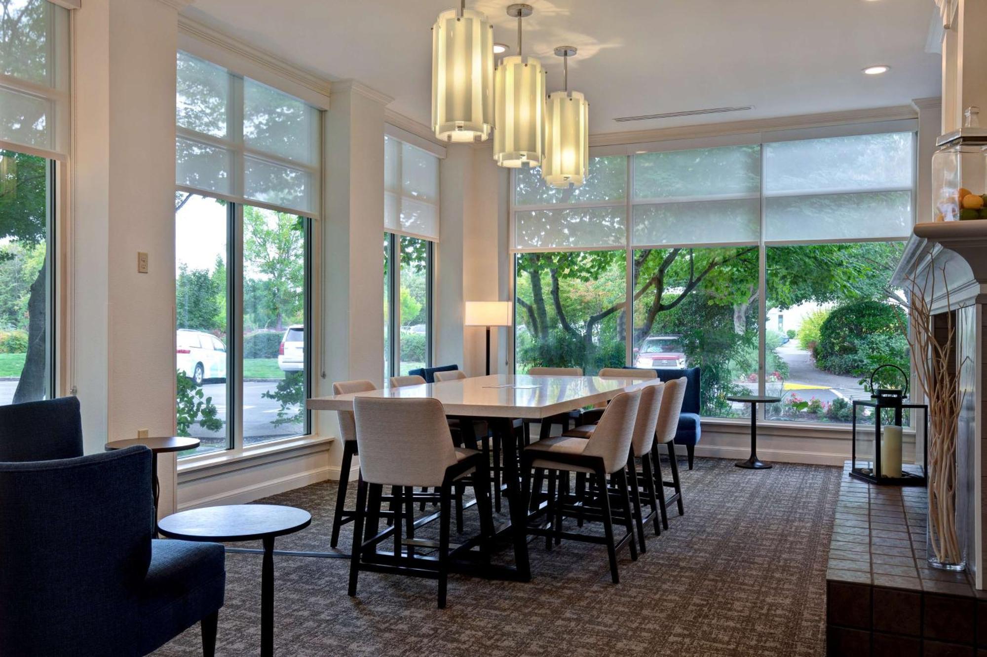 Hilton Garden Inn Portland/Beaverton Exteriör bild